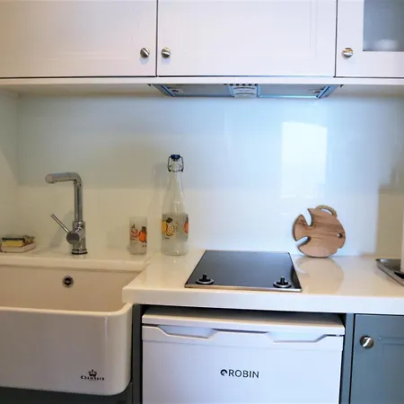 Sea View アパート バトシ